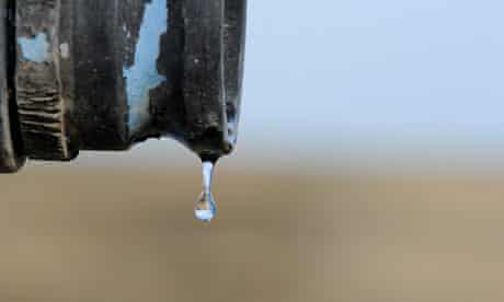 Global Water shortage :  California's third year of drought