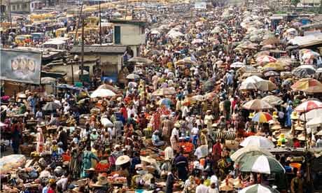Food and overpopulation : Crowded Oshodi Market in Nigeria