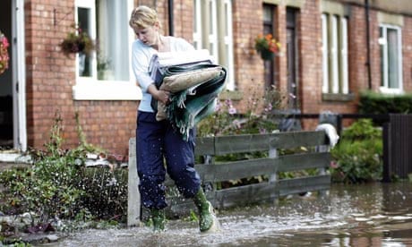Damian blog : floods, flooded streets of Morpeth