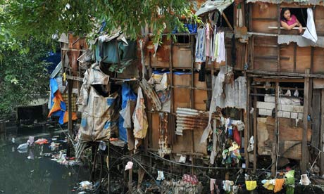 MDG : Poverty : a slum area in the heart of Manila 