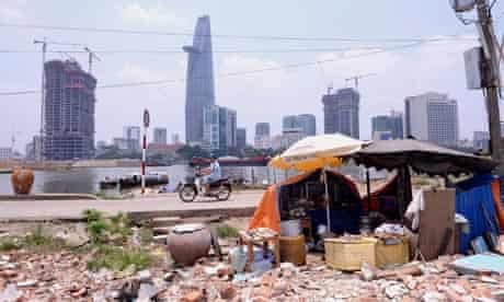 MDG : Ho Chi Minh city's financial district seen from the opposite side of Saigon river 