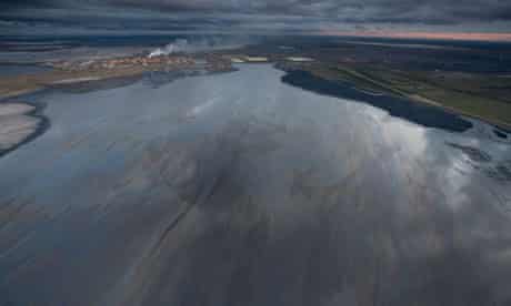 Damian blog on Tar Sands : Mildred Lake Tailings Pond, Syncrude,  north of Fort McMurray, Canada