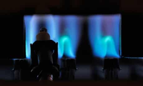 Damian blog on UK co2 emissions : Gas flame of boiler