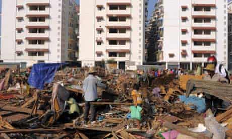 MDG : Cambodia : Land grab : forced eviction of residents from a slum village in Phnom Penh