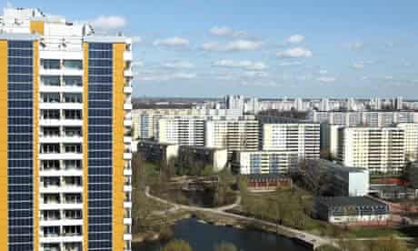 Damian in Germany : Sustainable housing :  Photovoltaic Facade At Berlin Twin Towers