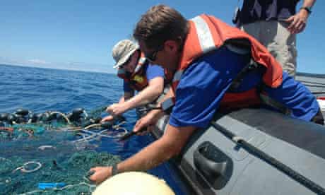 Plastic Trash Altering Pacific Ocean Habitats, Scripps Study Shows : SEAPLEX researchers