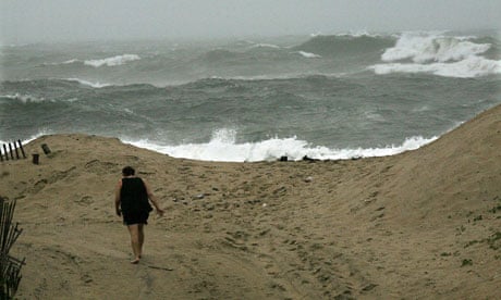 Damian on sea levels rising on North East Cost of US : Hurricane Irene Crosses North Carolina Coast