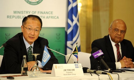 MDG : WWorld Bank President Jim Yong Kim in South Africa with Finance Minister Pravin Gordhan 