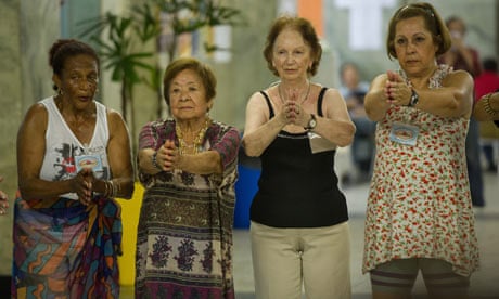 MDG : Ageing population : Brazil : Elderly women move during an African dancing lesson