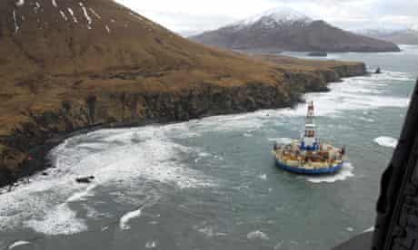 Shell Oil Arctic oil drilling rig Kulluk