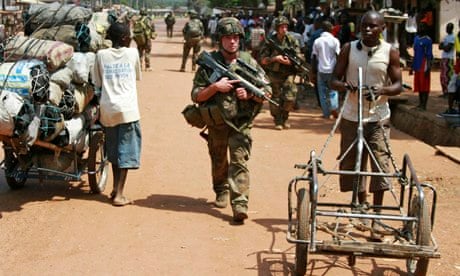 MDG : CAR, Central African Republic : French soldiers patrol on foot in Bangui