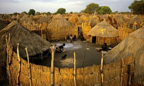 MDG : Anuak Village in Southern Ethiopia