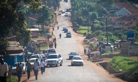 MDG : Road safety in Uganda : traffic in Kampala