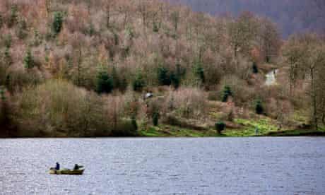 George Mombiot blog about angling fishing : Fishermen on Ladybower Reservoir in Derbyshire