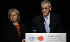 US Climate Envoy Todd Stern (R) and Hillary Clinton at COP15 in Copenhagen