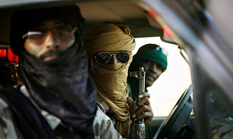 MDG : Tuareg Malian soldiers patrol the streets of Gao, northern Mali.