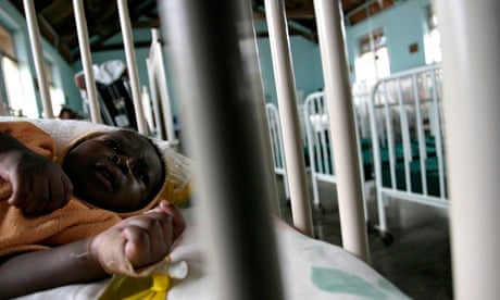 MDG : A baby in Mulago hospital in Kampala, Uganda