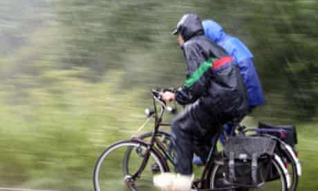 Bike Blog: cyclists in the rain