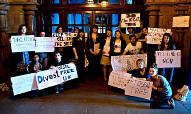 Divest and Fossil free student campaign in Glasgow
