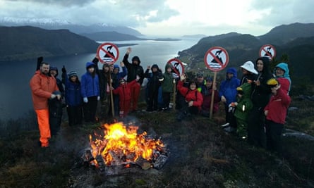 Førdefjord, a fjord Nordic Mining ASA plan to use as dump :  Friends of the Earth Norway protest