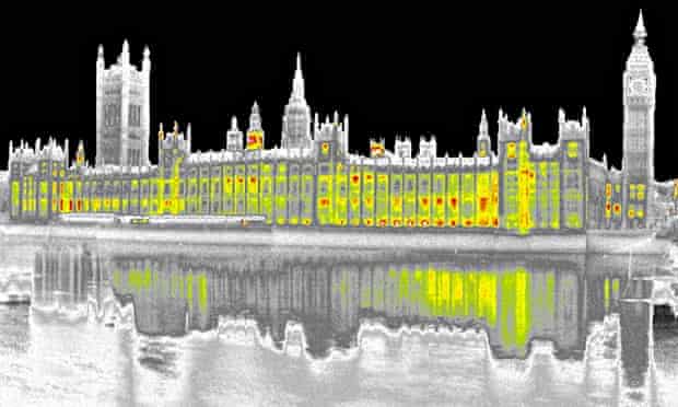 Climate change Act : Scientists measure heat loss of Houses of Parliament, London