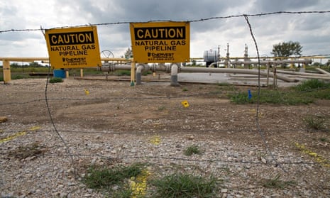 Fracking in Texas : toxic chemicals used for production of natural gas in the Barnett Shale