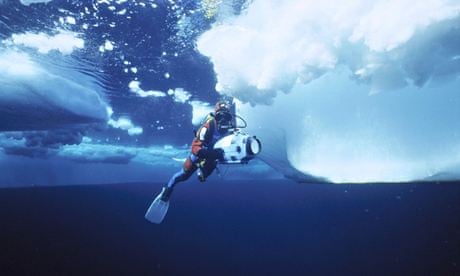 Doug Allan diving in Lancaster Sound, Canadian Arctic