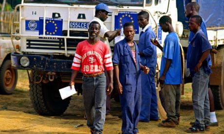 MDG : EU aid in Liberia : Local workers in European Union aid compound