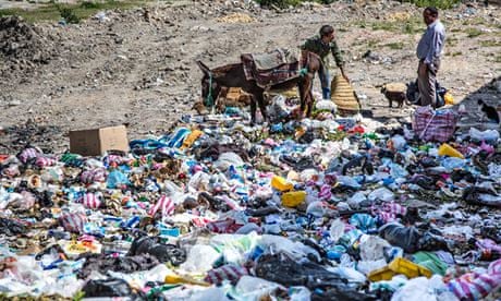 MDG : Landfill in Tunisia : Dumping garbage in Le Kef 