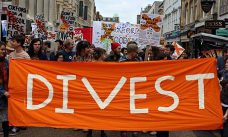 Oxford Fossil Free Future march