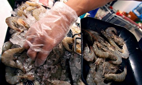 MDG : Thailand seafood industry and slavery : shrimps for sale in supermarket