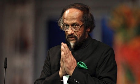 Indian doctor Rajendra Pachauri delivers his acceptance speech for the Nobel Peace Prize
