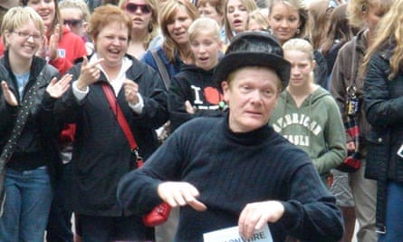 Man on Wire” Star Philippe Petit Wows a Crowd in DC - Washingtonian