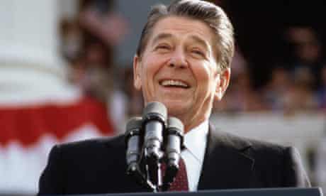 Ronald Reagan giving campaign speech in 1984