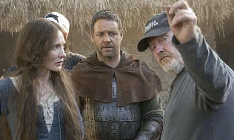 Ridley Scott directing Cate Blanchett and Russell Crowe in Robin Hood