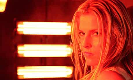 Ali Larter as Tracy Strauss in a still from the TV series Heroes