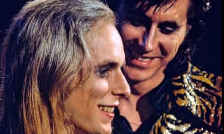Brian Eno and Bryan Ferry in 1972