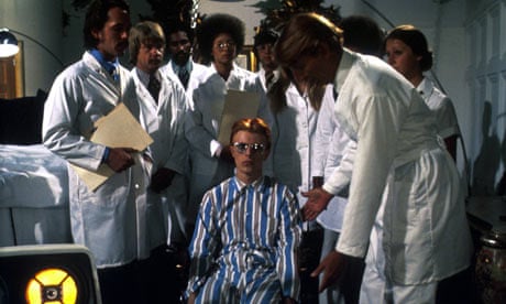 Bowie in The Man Who Fell to Earth
