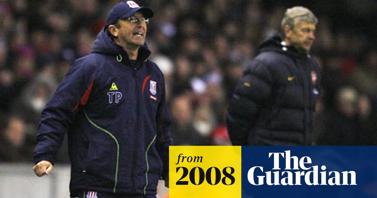 Premier League Stoke Manager Tony Pulis Accuses Arsene Wenger Of Rewriting History Football The Guardian