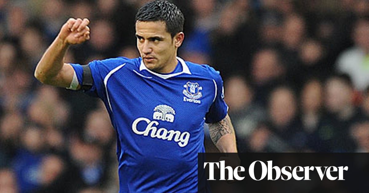 Tim Cahill Wears His Art On His Sleeve Everton The Guardian