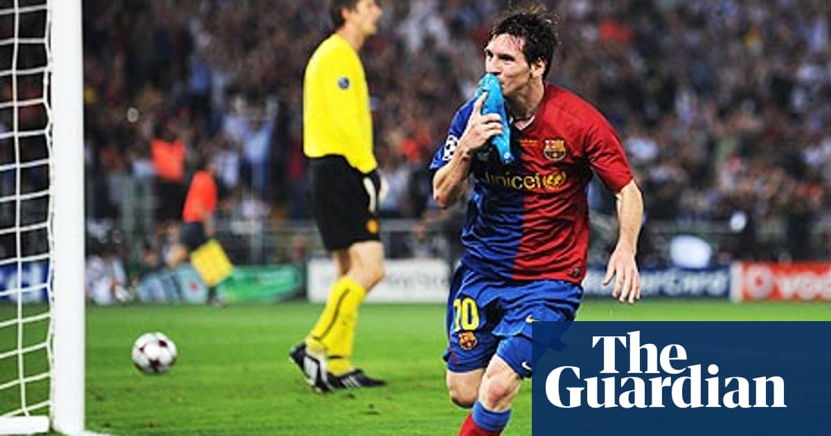 Manchester United Fold Without A Fight As Barcelona Claim Champions League Champions League The Guardian