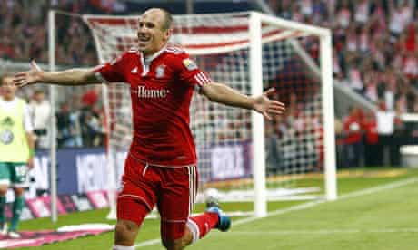 Bayern Munich's Arjen Robben celebrates his first goal against Wolfsburg