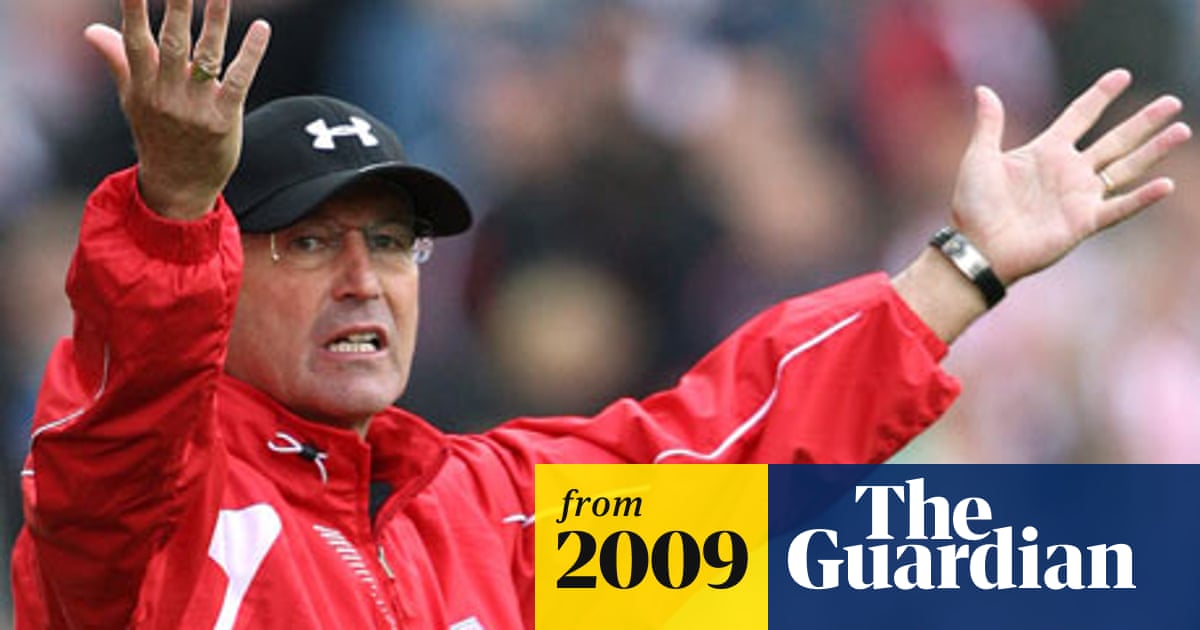 James Beattie Misses Training After Clash With Tony Pulis Say Reports Stoke City The Guardian