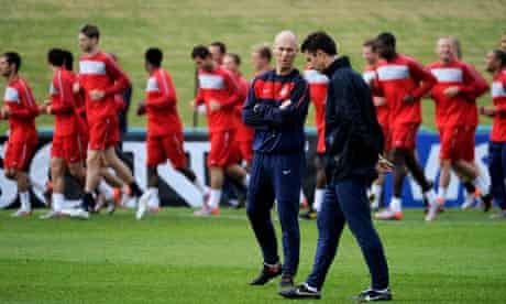 World Cup 10 Usa Squad Hindered By Elephants In Road Usa The Guardian World Cup 10 Usa Squad Hindered By Elephants In Road Usa The Guardian