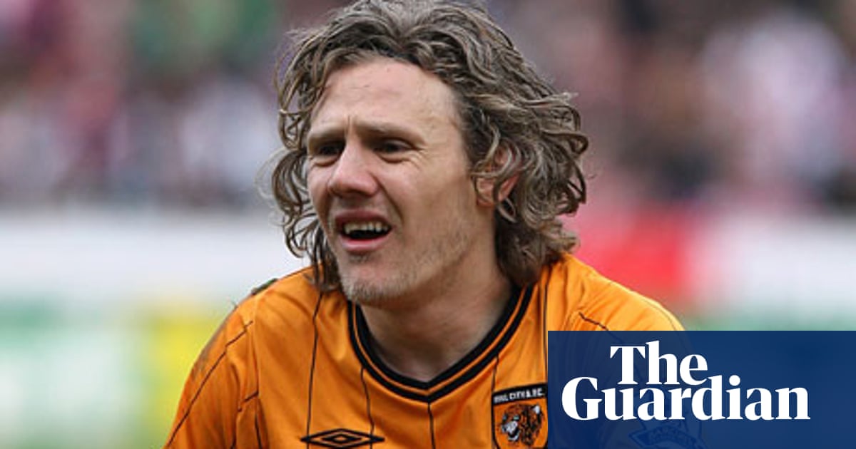 Football Transfer Rumours Celtic To Sign Hull S Jimmy Bullard