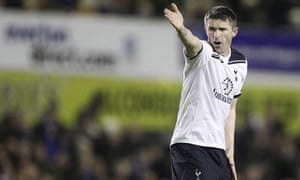 Robbie Keane Completes Dream 3 5m Move To La Galaxy From Tottenham Football The Guardian