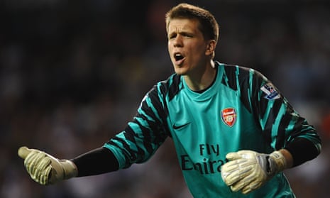 Wojciech Szczesny has lost his status as Arsenal's first-choice goalkeeper but wants to stay