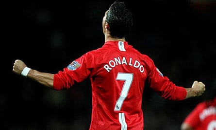 Ronaldo Tries To Force United S Hand Over New Contract Cristiano Ronaldo The Guardian