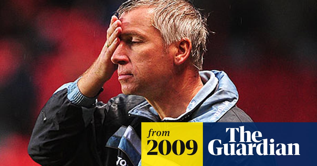 Image: https://i.guim.co.uk/img/static/sys-images/Football/Pix/pictures/2008/11/3/1225719266787/Alan-Pardew-001.jpg?width=1200&height=630&quality=85&auto=format&fit=crop&overlay-align=bottom%2Cleft&overlay-width=100p&overlay-base64=L2ltZy9zdGF0aWMvb3ZlcmxheXMvdGctYWdlLTIwMDkucG5n&enable=upscale&s=e44b6b570541a3947ecb111a60210766 Alan Pardew is new manager of Southampton  Southampton  The Guardian
