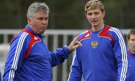Guus Hiddink and Roman Pavlyuchenko